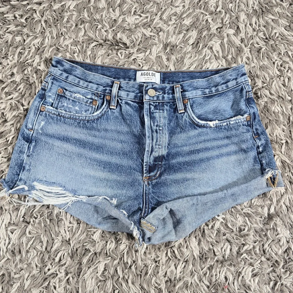AGOLDE Parker Vintage Cutoff Distressed Denim Shorts Blue Size 30 A026E-811